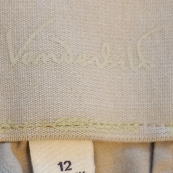 Gloria Vanderbilt Shorts - Picture 5 of 5